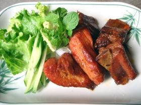 豚スペアリブのレモングラス焼き