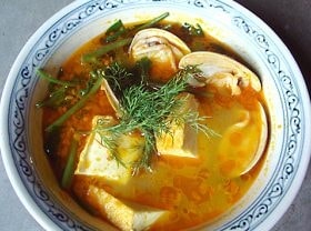 ハマグリと豆腐のスープ